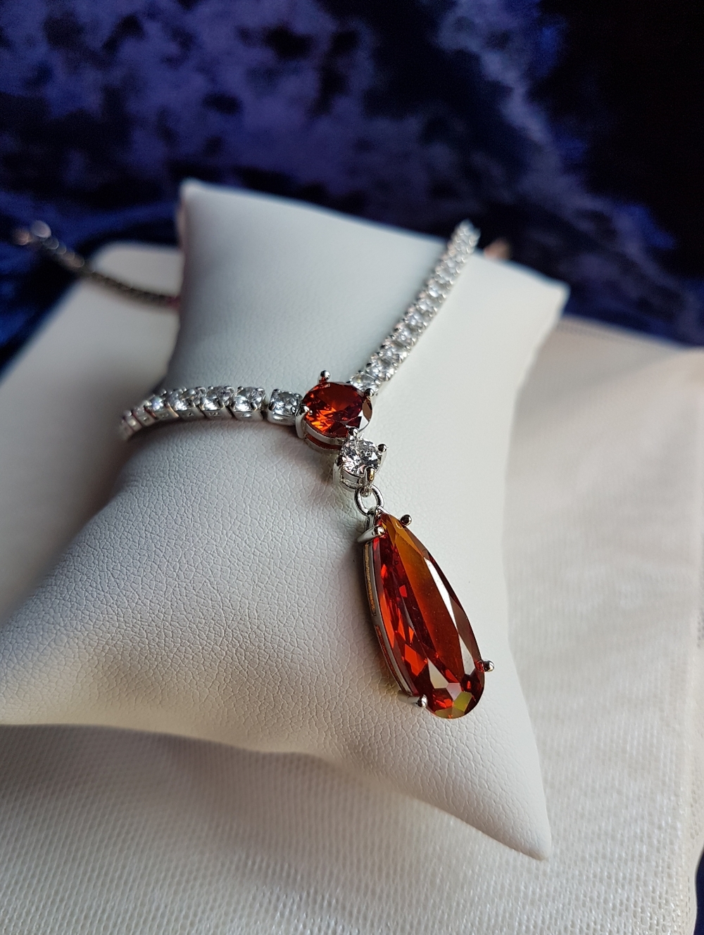 Swarovski Elements Platinum Plated Ruby Red Teardrop Earrings NEW - Picture 6 of 13